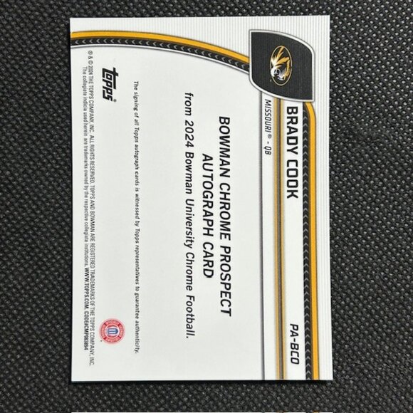 BRADY COOK 2024 BOWMAN UNIVERISTY CHROME FOOTBALL PROSPECT AUTO PA-BCO RC ROOKIE - Picture 2 of 2